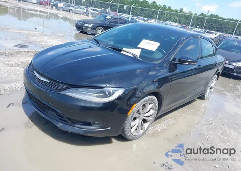 2015 Chrysler 200 S z USA, uszkodzony, nr VIN 1C3CCCBB2FN748916